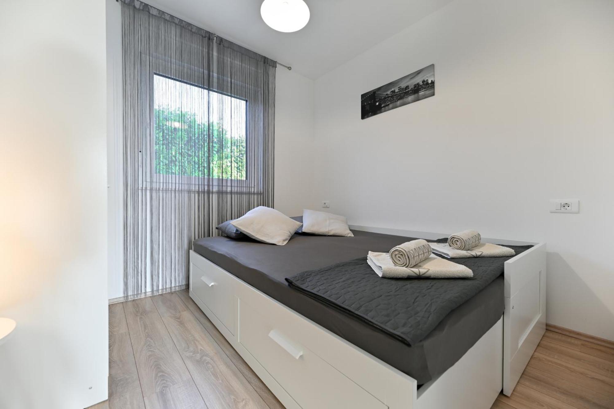 Holiday Home Aprilis With Pool, Jacuzzi And Sauna Galovac  Eksteriør bilde