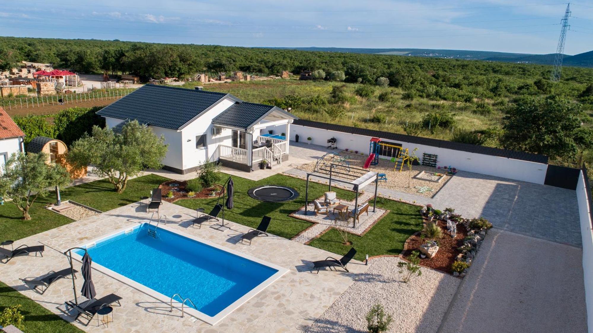 Holiday Home Aprilis With Pool, Jacuzzi And Sauna Galovac  Eksteriør bilde